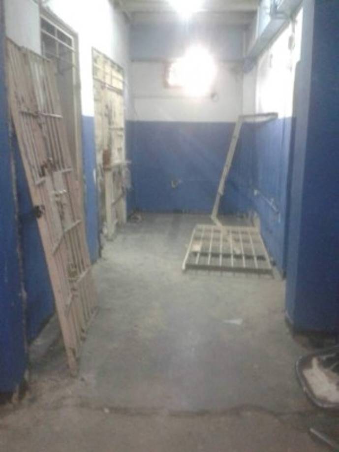 'Un centro comercial convertido en cárcel', señaló a la AFP Carlos Nieto, director de Una Ventana a la Libertad.