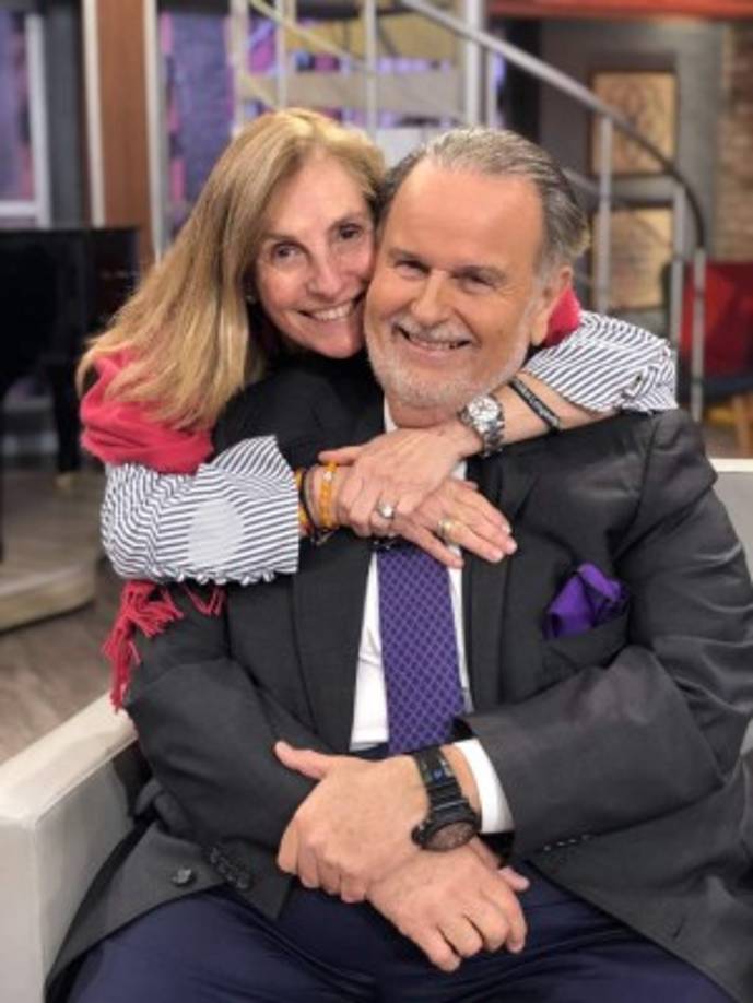 Un día el destino los reunió y desde entonces se volvieron inseparables. “Yo estaba manejando por Ocean Drive, en South Beach (Miami). De pronto, me saludó (Mily) y le pregunté si quería salir conmigo. Yo me había peleado con mi novia y entonces comenzamos a salir otra vez” contó Raúl.