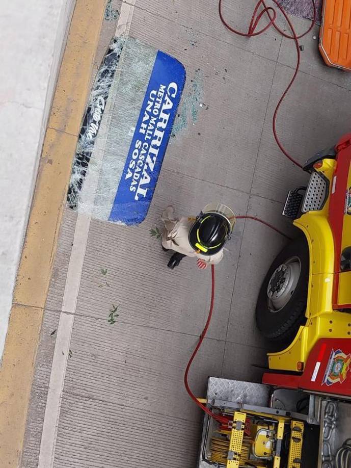 Su abuela declaró que él había dejado a cargo del timón al cobrador de la unidad de transporte y “ese fue su gran error”. “Yo estaba viendo las noticias y miré cuando el bus cayó abajo del puente a desnivel y le dije a mi marido: ‘Mirá ese loco, vos, ¡cómo se cayó!’, sin imaginarme que iba a ser mi nieto”, dijo.