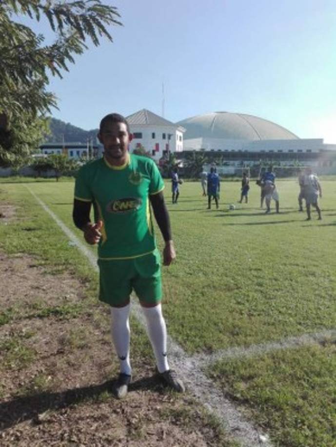 El portero hondureño José Mendoza se ha convertido en nuevo fichaje del Parillas One de la segunda división de Honduras, llega tras su paso por la primera de Venezuela. El cancerbero fue figura en los Juegos Olímpicos de Londres en el 2012. Foto Azaria Alcerro.