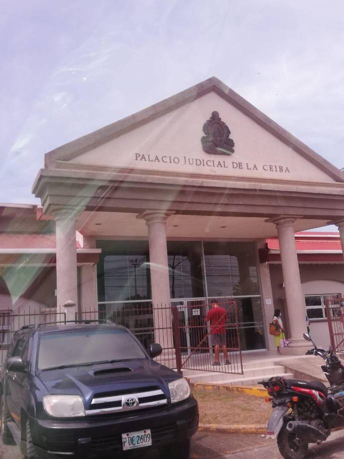 Inspección tiene lugar en el juzgado de letras seccional de La Ceiba, respecto a diligencias investigativas contra funcionarios judiciales por el delito de falsificación de documentos públicos