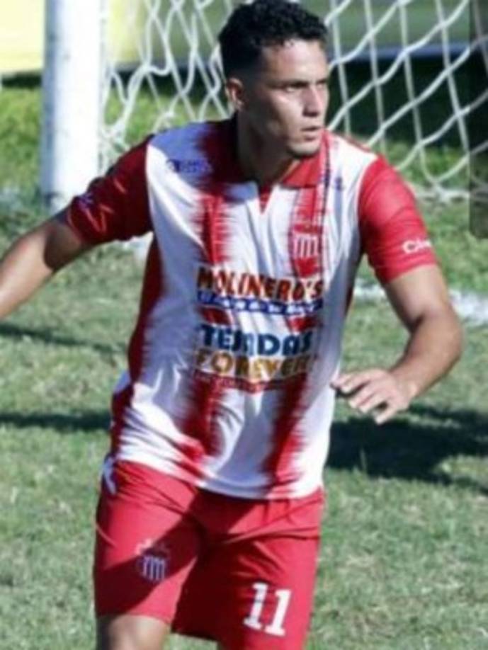 Ángel Tejeda: En información que brinda el periodista Manfredo Reyes, señala que el delantero hondureño podría seguir en el Vida de La Ceiba.