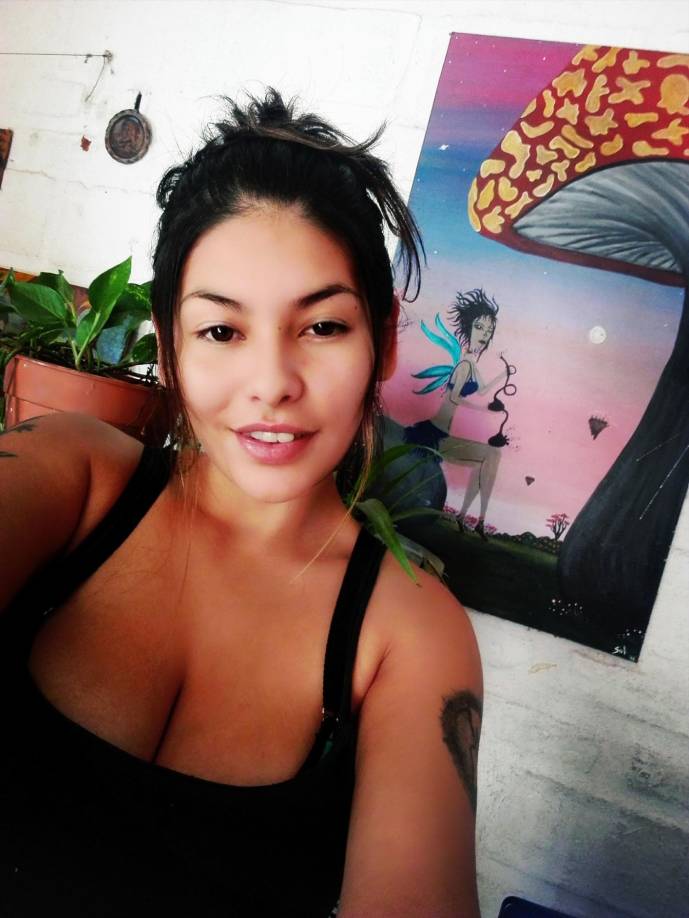 “La Policía dice que tiene el caso resuelto, que se trató de un hecho de robo, pero no hay detenidos. Nosotros apuntamos a su novio porque sabemos que es una persona violenta y nos resultan extrañas muchas actitudes de él”, dijo.