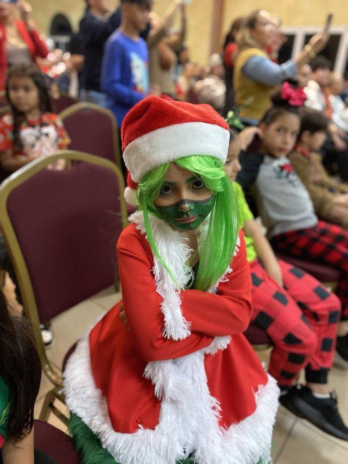 “The Grinch”, personificado por Maria Tejada Ortiz