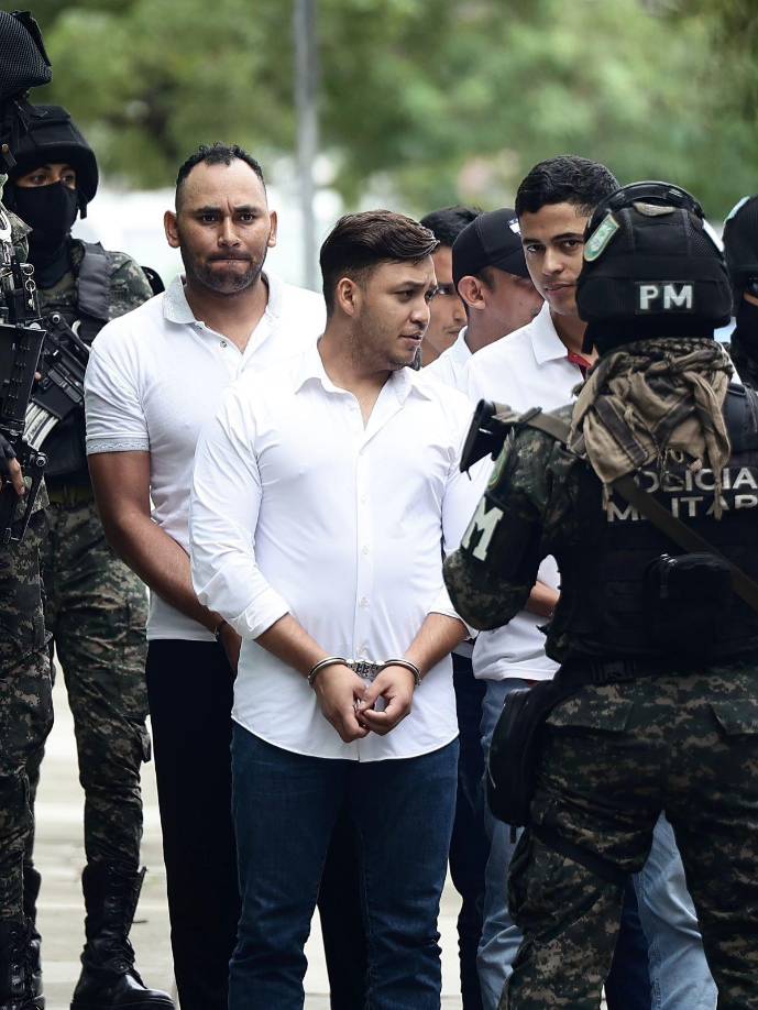 Los agentes: Rigoberto Ramos Ramos, Omar Daniel Paguaga Sevilla, Emerson Gabriel Catillo Martínez, Luis Gustavo Martínez, Bryan Emmanuel Mejía Vásquez, Félix Manuel Hernández y Enar Moisés Ramos Ochoa, acudieron a audiencia inicial, en la sede del Poder Judicial en San Pedro Sula. 