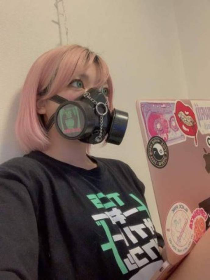 La famosa luchadora profesional, era víctima de acoso masivo en las redes sociales.