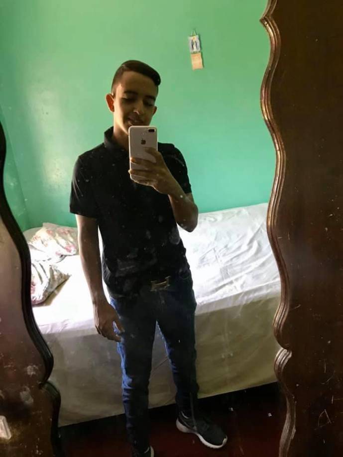 Murillo era conocido entre amigos y familiares por su pasión por las motocicletas, a las que dedicaba gran parte de su tiempo libre reparando y personalizando.