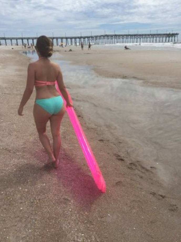 Roxana sobresale por su belleza y en sus redes sociales cuelga muchas imágenes para sus seguidores.