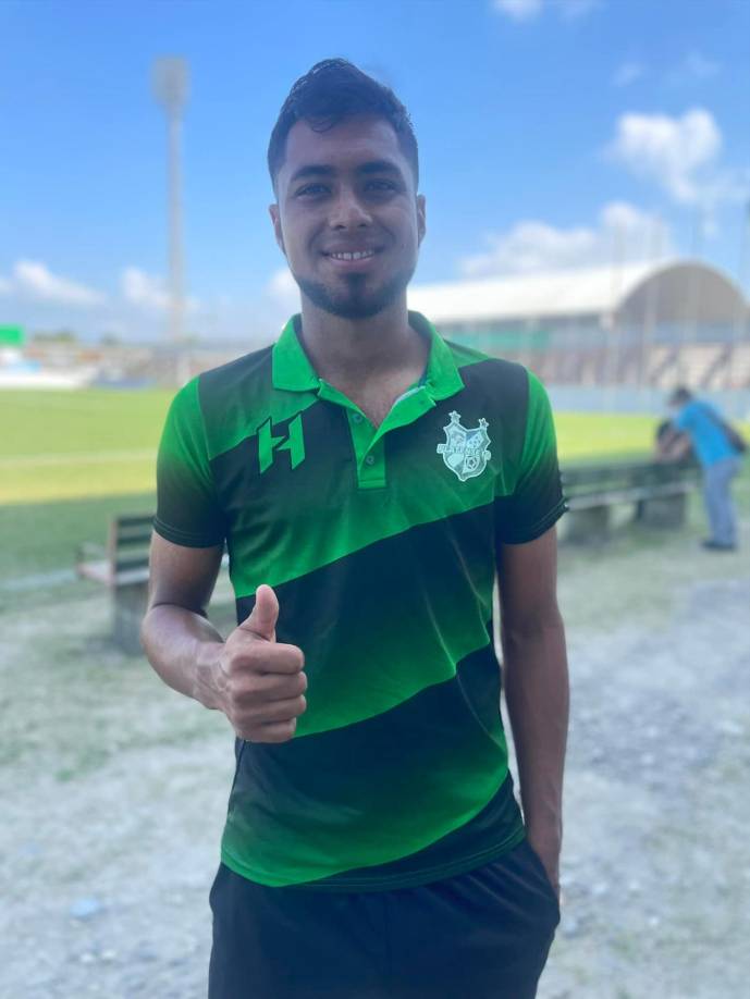 Joshua Nieto: El joven centrocampista cuenta ya con amplio recorrido en la Liga Nacional y también podría ser fichado por otro club.