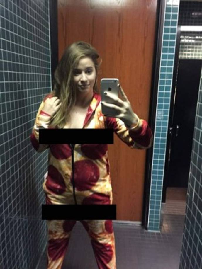 “Liberada”, escribió la esposa de Kanye West en el pie de la imagen en blanco y negro.