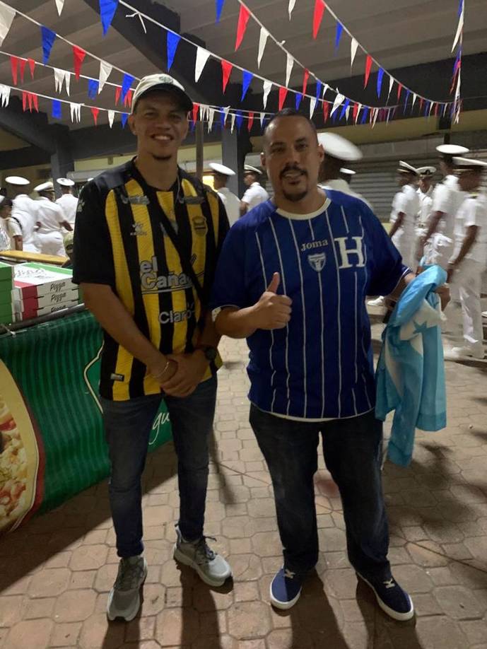 Garra catracha presente: fotos del ambiente Cuba-Honduras en estadio dominicano