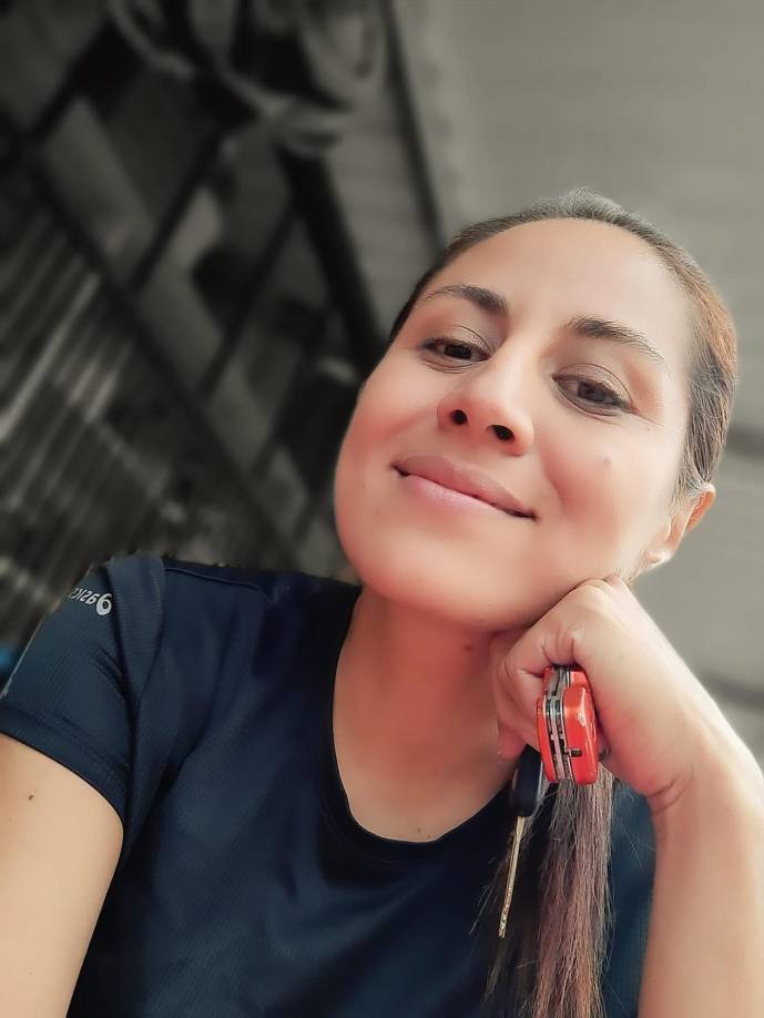 Según relato de la periodista en un Facebook Live, los agentes le dijeron que no era bienvenida a suelo nica por “haber hecho comentarios a favor de los cristianos que están siendo perseguidos en Nicaragua”, relató.