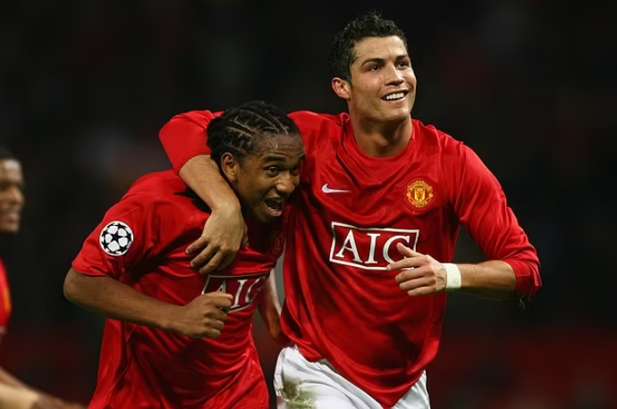 Anderson junto a Cristiano Ronaldo en su etapa en el Manchester United.