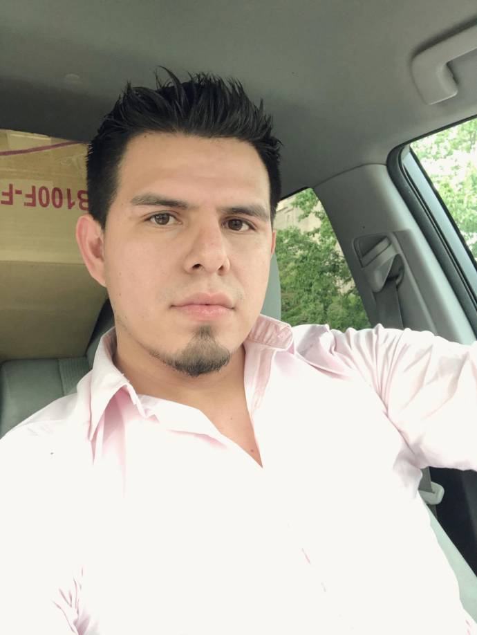 Existen distintas versiones sobre el arresto del sospechoso; mientras se dice que la policía lo localizó y detuvo, otras versiones dan cuenta de que Ronzoni Jackson se entregó el 16 de diciembre a las autoridades.