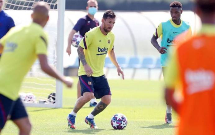 Así son los espectaculares y coloridos nuevos tacos de Messi para la  Champions League - Diario La Prensa