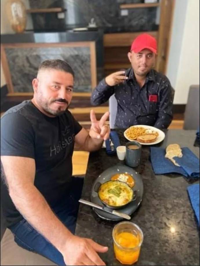 Esta noticia la comunicó su amigo y creador de contenido El Kuate de Caborca, en un video de Facebook.