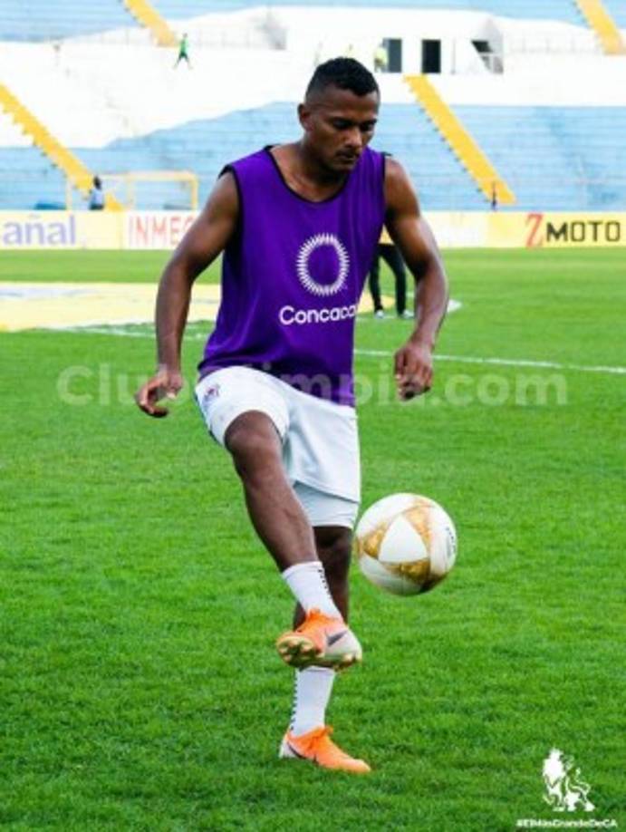 Ever Alvarado - El capitán volverá a ser el lateral izquierdo del Olimpia, así como contra Real España.