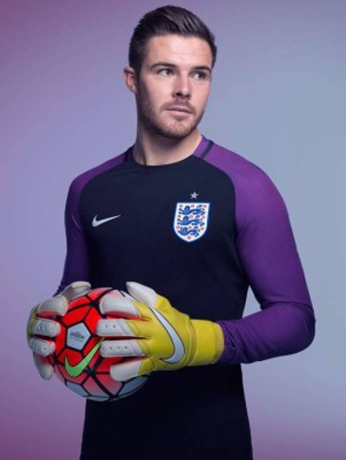 Pep Guardiola ha añadido a Jack Butland (foto), guardameta del Stoke City, a la lista de nombres que maneja para reforzar la portería del City, según el Manchester Evening News. Otras de las opciones son Jordan Pickford, del Sunderland, y Ederson Moraes, del Benfica.