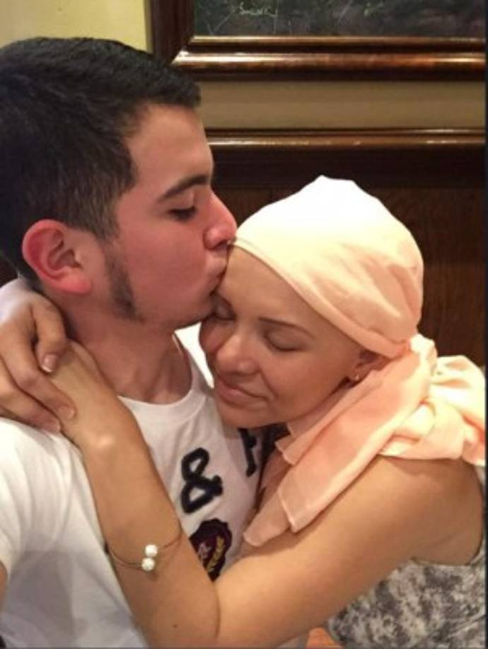 'En lo personal, antes al pensar solo en la muerte me provocaba escalofríos pero, al ver tu manera de enfrentarla y al darme cuenta que después de la muerte hay vida eterna y el reencuentro contigo madre espero cumplir con mi propósito en esta tierra pronto'. <br/><br/>'Mientras tanto seré tu reflejo llevaré tu esencia y tu legado conmigo para instruir a mis hermanas, familia y allegados, con el amor y la felicidad que siempre te caracterizó'.<br/>