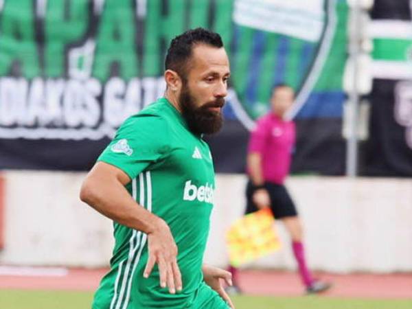 Alfredo Mejía es titular indiscutible con el Levadiakos de Grecia.