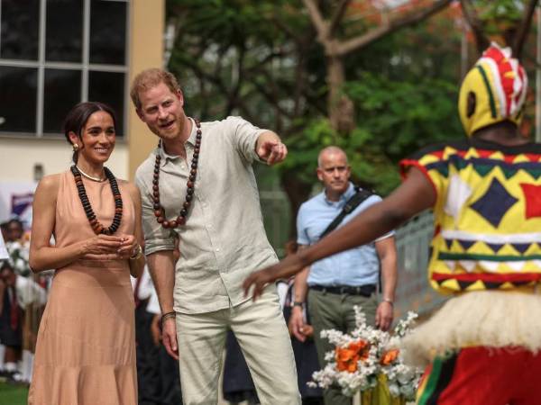 Meghan y Harry en su reciente viaje a Nigeria.