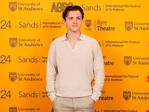 El actor británico Tom Holland ha hablado con sinceridad sobre su alcoholismo.