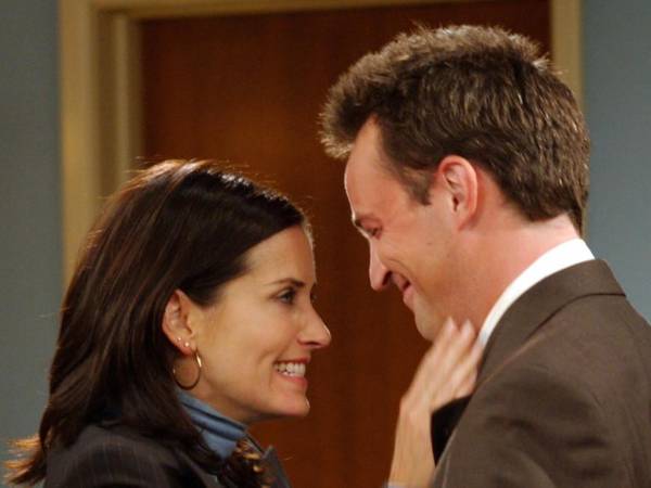 Courteney Cox recibe a menudo la visita de su querido amigo Matthew Perry.