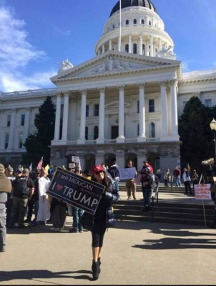 'Bueno, a lo mejor Trump no tiene mucho apoyo pero la gente lo respeta mucho', razona la artífice de 'Paloma for Trump'.<br/>