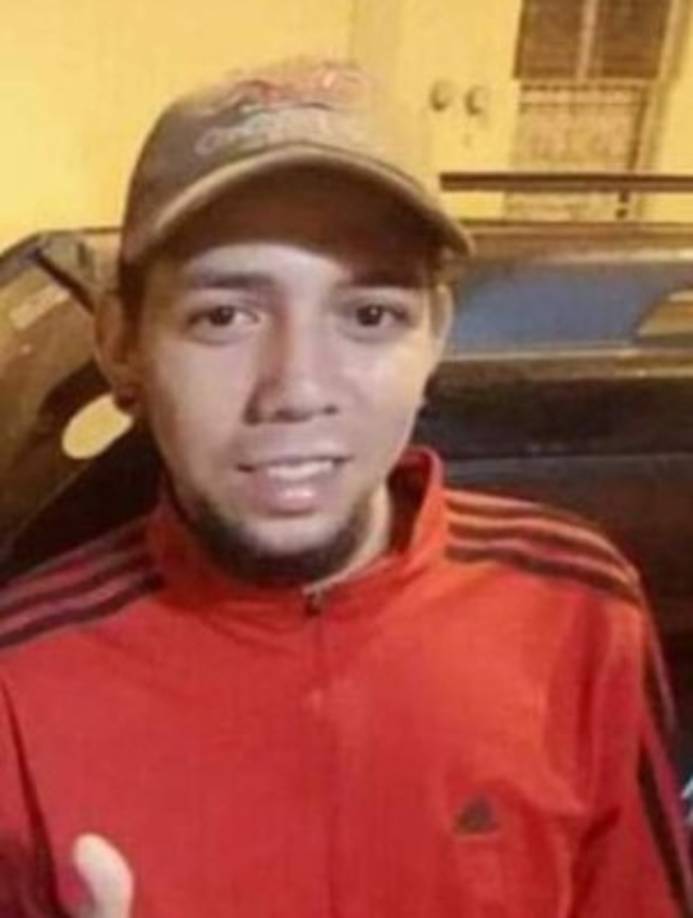 A Carlos lo conocían sus amigos y los barristas con el apodo del 'Topo'.