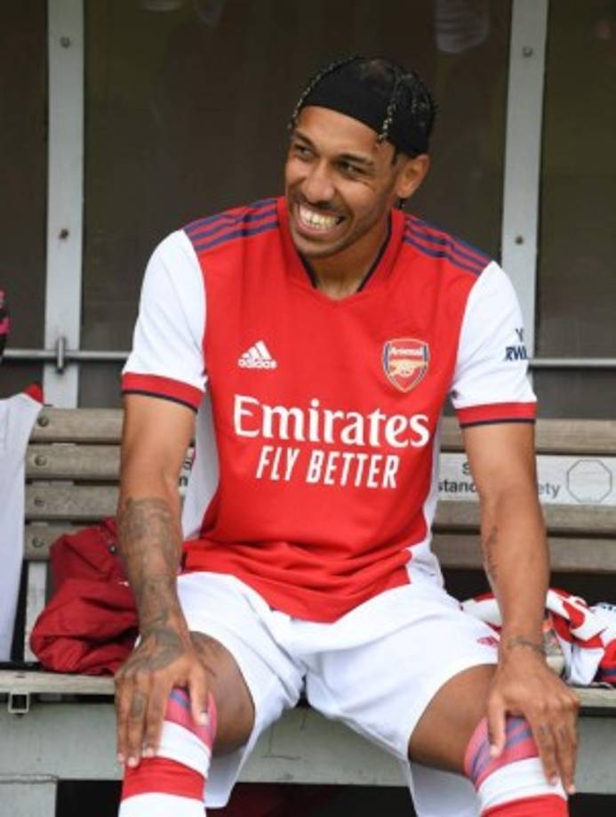 Según medios españoles, el FC Barcelona estaría interesado en fichar al delantero Pierre Emerick Aubameyang que milita en el Arsenal de Inglaterra. Foto Twitter @Auba.