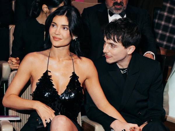 Kylie Jenner no asistió a los Premios SAG 2025 con su novio Timothée Chalamet, ceremonia en la que el joven fue reconocido con el premio a mejor actor.