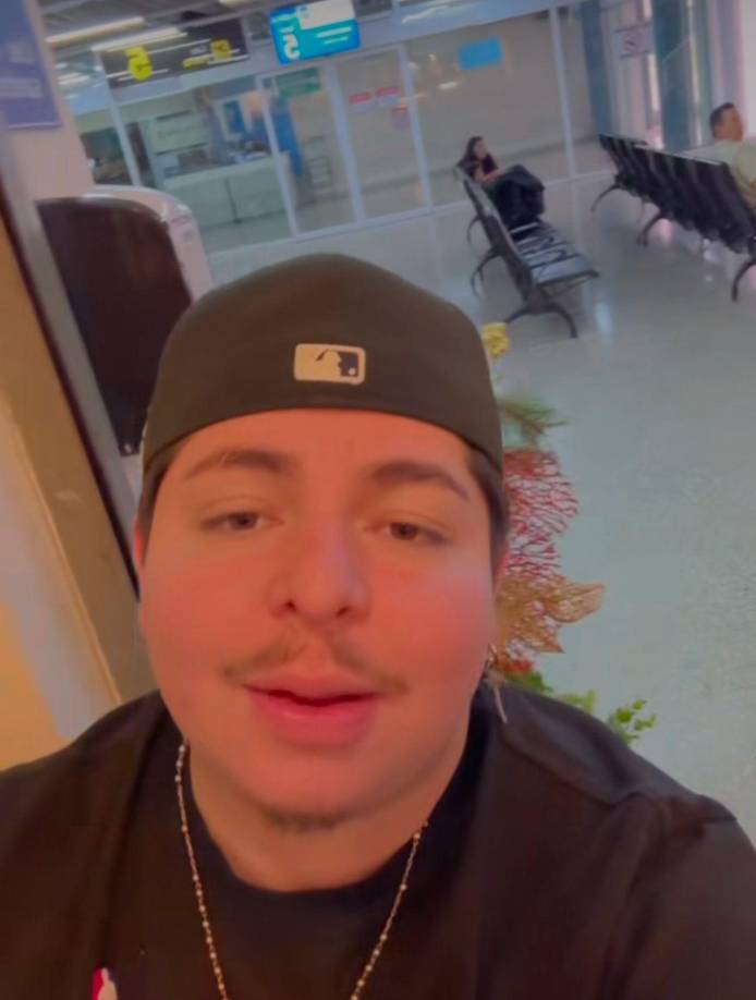 Al gesto realizado por Yeik también saltó el secretario prensa del presidente Nayib Bukele, Neto Sanabria, quien en su cuenta de X escribió un extenso mensaje etiquetando al presidente Nayib Bukele.