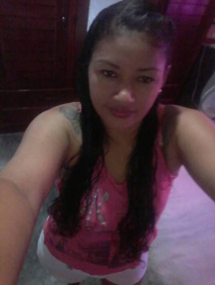 Versiones de vecinos indican que el impacto entre las motos fue tan fuerte que los cuatro jóvenes salieron po los aires.