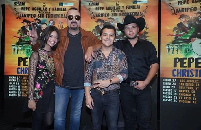 Ángela Aguilar tenía 14 años cuando quedó flechada de Nodal, 5 años mayor