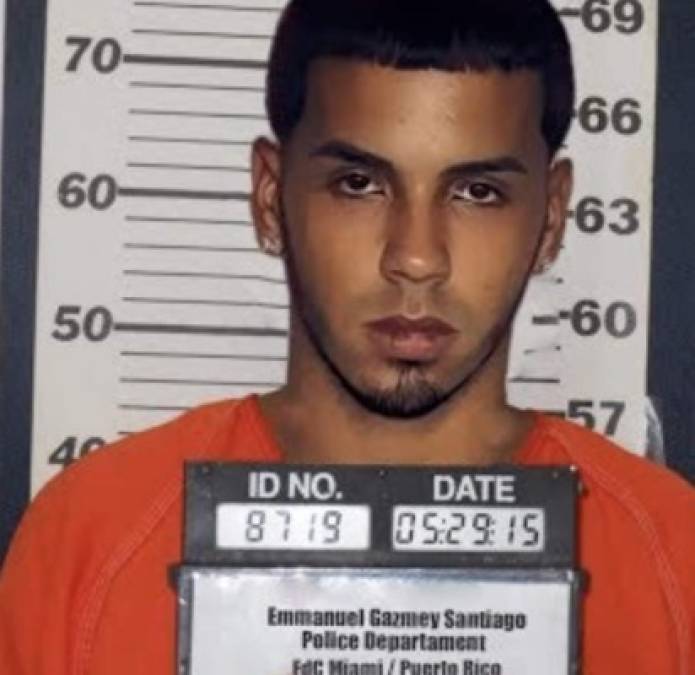 Anuel AA ha sido arrestado dos veces en Puerto Rico. La tercera vez fue en Miami en 2016, cuando se le levantaron cargos por porte ilegal de armas.<br/><br/>