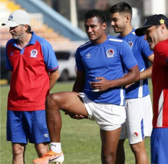 Ever Alvarado - El capitán merengue es el dueño del lateral izquierdo y estará este jueves contra el equipo estadounidense.