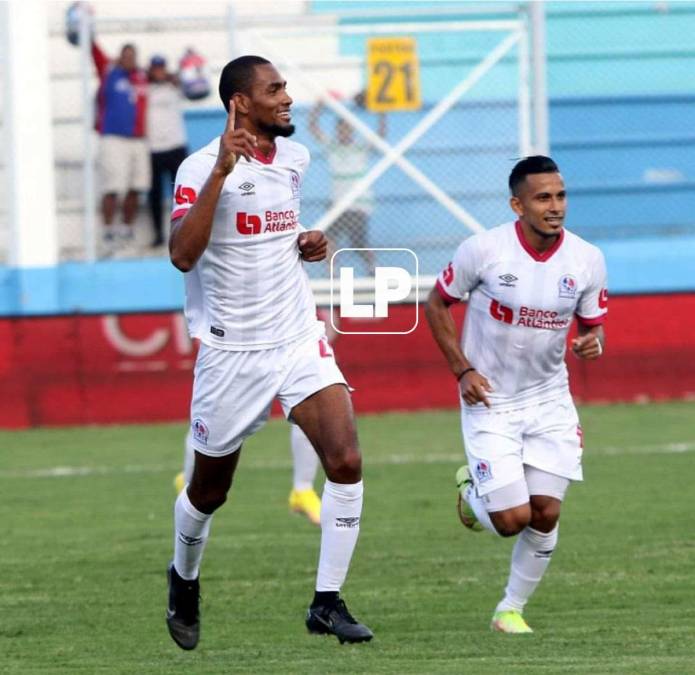 Jerry Bengtson llegó a tres goles en el actual campeonato con el Olimpia.