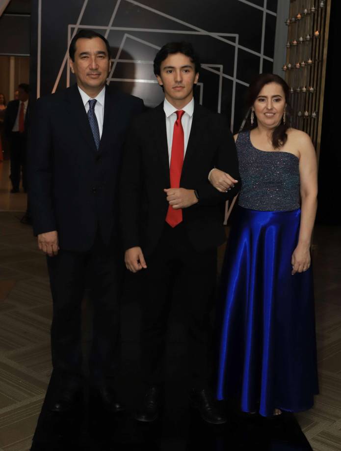 Wilfredo Castellanos, Juan C. Castellanos e Iris Zaldivar