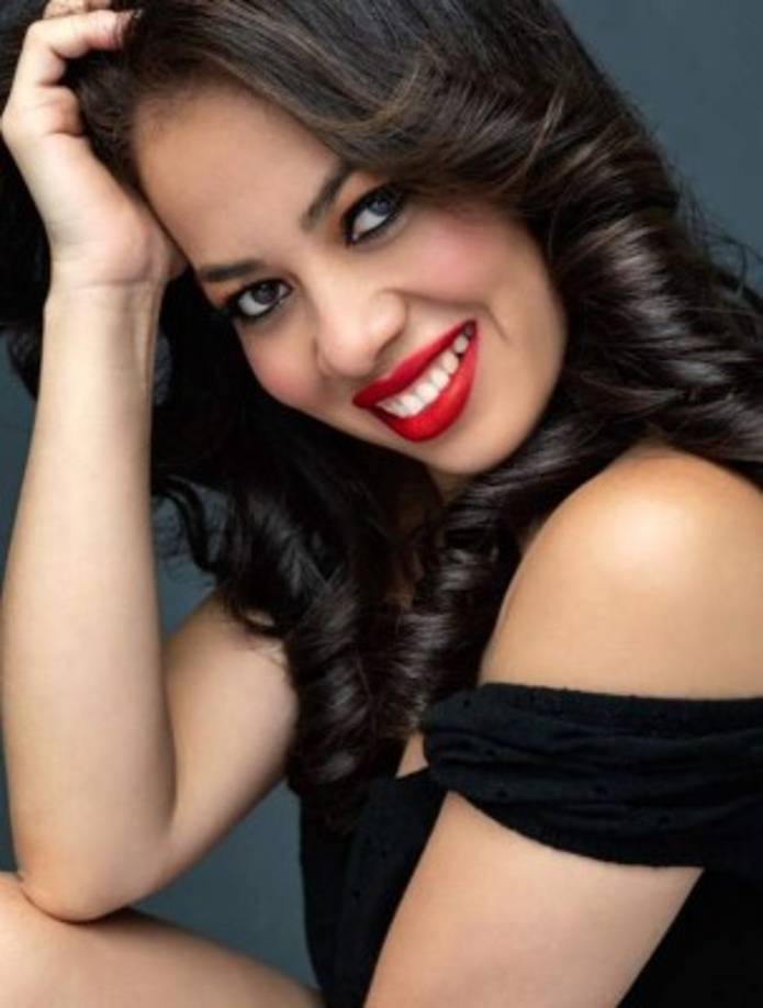 Informes preliminares indican que Karen murió después de librar una batalla contra el cáncer, aunque aún queda por confirmar más detalles sobre la enfermedad que arrebató la vida de la joven a sus cortos 34 años.