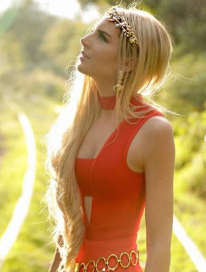 Ni el expresidente ni la modelo se han pronunciado respecto a los rumores de una relación sentimental.