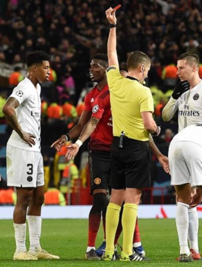 Paul Pogba perdió la cabeza y se fue expulsado tras una dura falta contra Dani Alves. El francés no estará en la vuelta ante PSG.