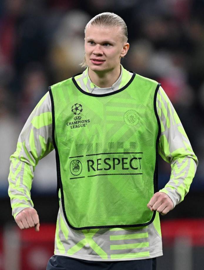 “Lo primero que hago por la mañana es que me dé un poco de luz solar en los ojos. Eso es bueno para el ritmo circadiano”, reveló Haaland.