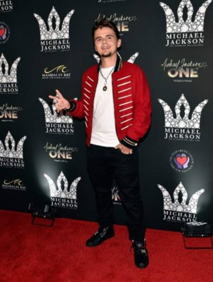 'Todos los días trato de ayudar a alguien más, ya sea para escuchar cualquier problema que tengan, incluso si es un completo extraño, porque a veces es más fácil hablar con un extraño... Hay muchas cosas que puedes hacer por la comunidad que te rodea y que no requieren una extravagante cantidad de esfuerzo ' dijo su hijo Prince al aceptar el premio póstumo.<br/>