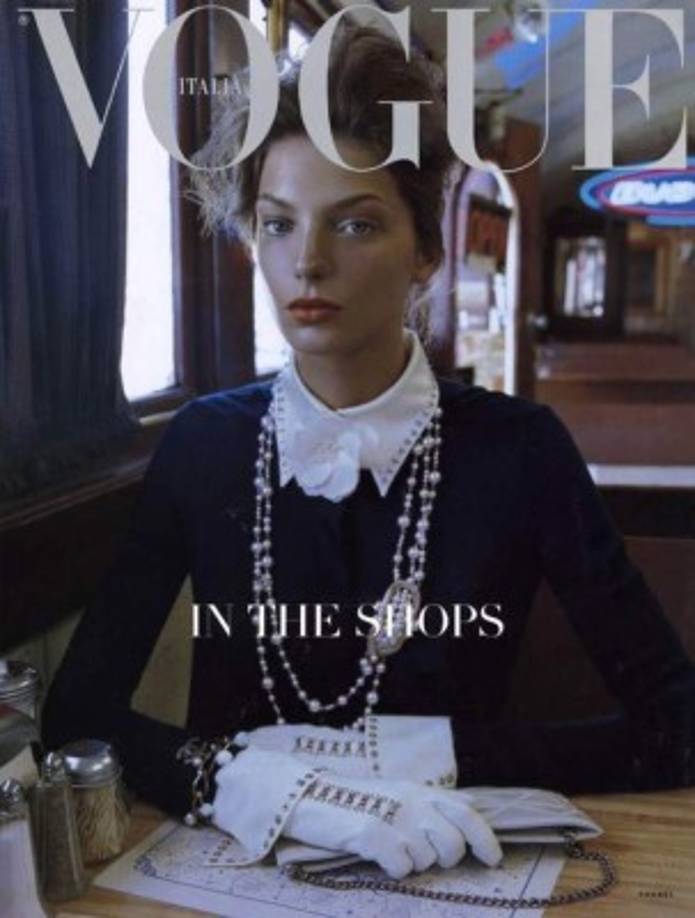 Otra portada de Vogue Italia dedicada a Channel.