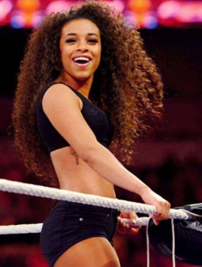 La chica cuenta con miles de fans y lo ocurrido ha desatado diversos comentarios.