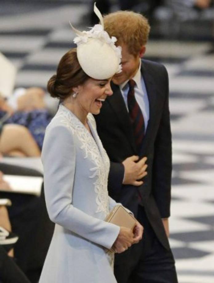 La Duquesa de Cambridge y el príncipe Harry.