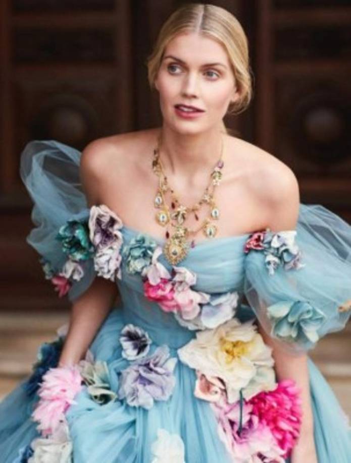 Kitty es una modelo y embajadora de varias marcas de moda en Europa.