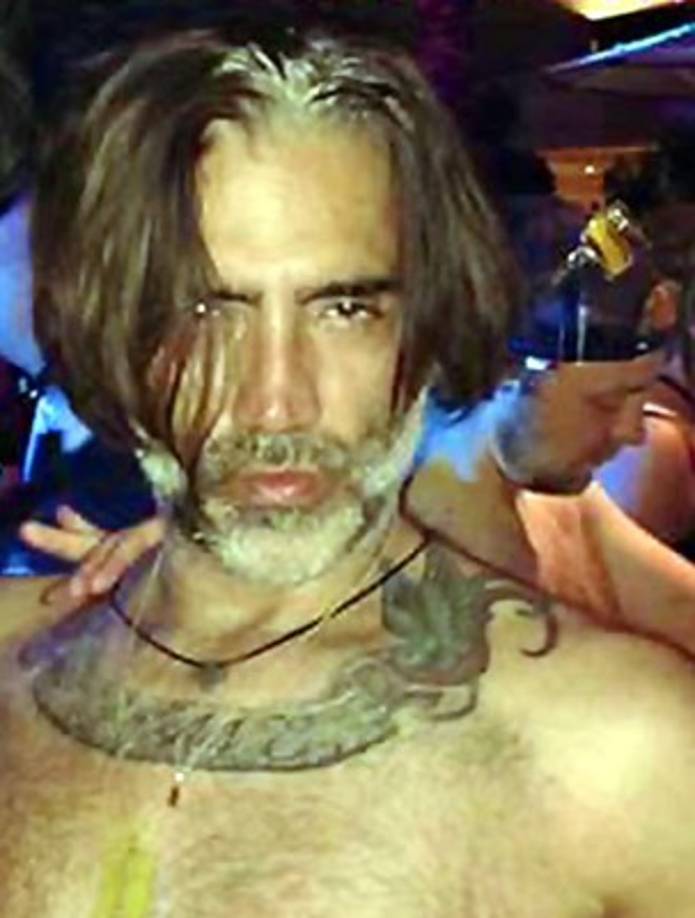 Lo que pasa en Las Vegas se queda en... las redes sociales. Ayer se volvieron virales imágenes del cantante Alejandro Fernández con sus amigos de fiesta en Las Vegas, al estilo de la película The Hangover (¿Qué pasó Ayer?).<br/>