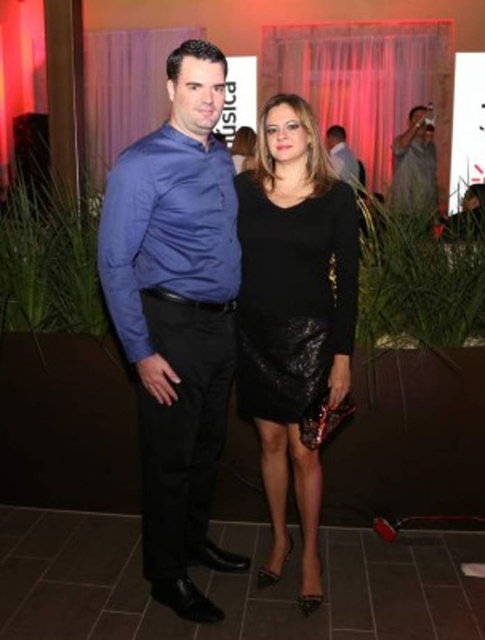 Carlos Ferrón y Doraydée Ríos.