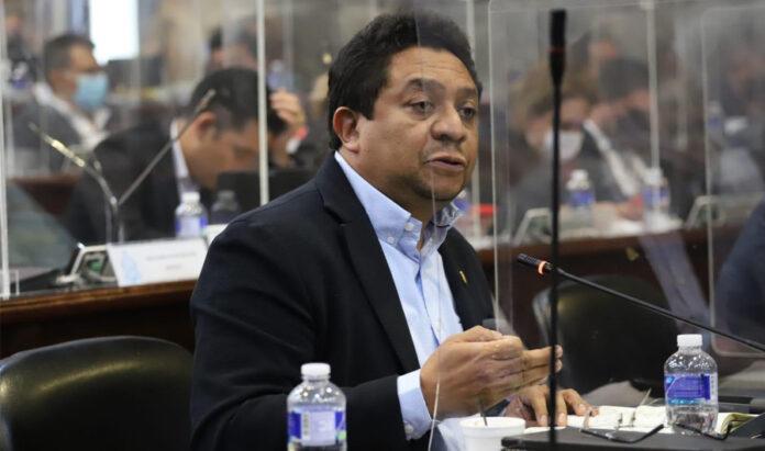 El diputado por Cortés Ramón Enrique Barrios (Libre).